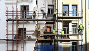 crucial importance of risk reduction in facade renovation